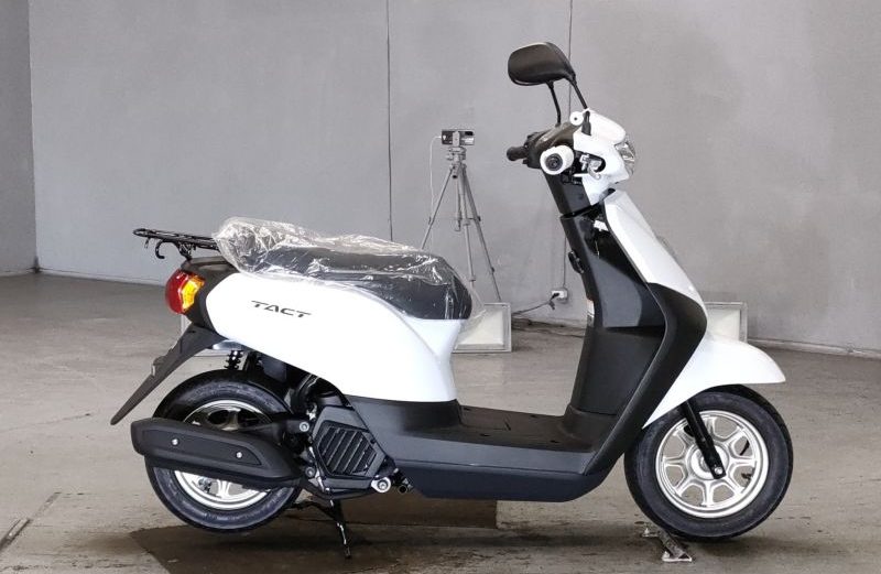 Скутер Honda TACT BASIC  (5571)