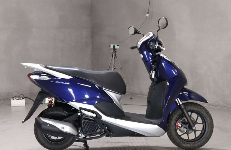 Скутер Honda LEAD125 (7180)