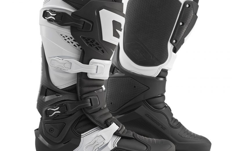 Gaerne SG-22 Motocross Boots BLACK/WHITE 2262-020