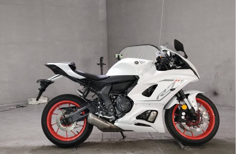Мотоцикл Yamaha YZF-R7 (7206)