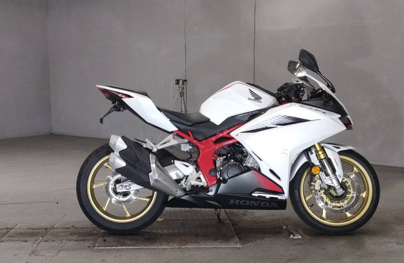 Мотоцикл Honda CBR250RR (5719)