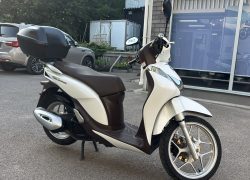 Скутер Honda SH MODE 125 (7063)